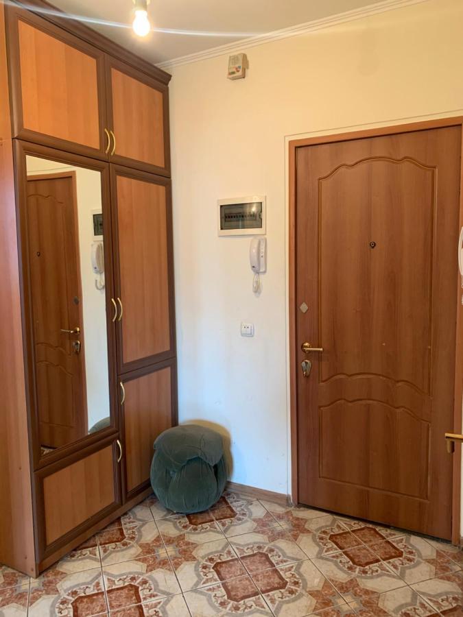 Cozy Apartment Near Republic Square Jerevan Eksteriør billede